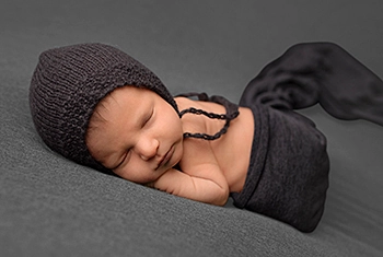 Newborn Baby  Photo Editing by ColorClipping